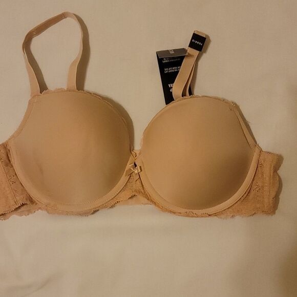 - Torrid and Victoria secret bras bundle size 36C/36D - Picture 3 of 12